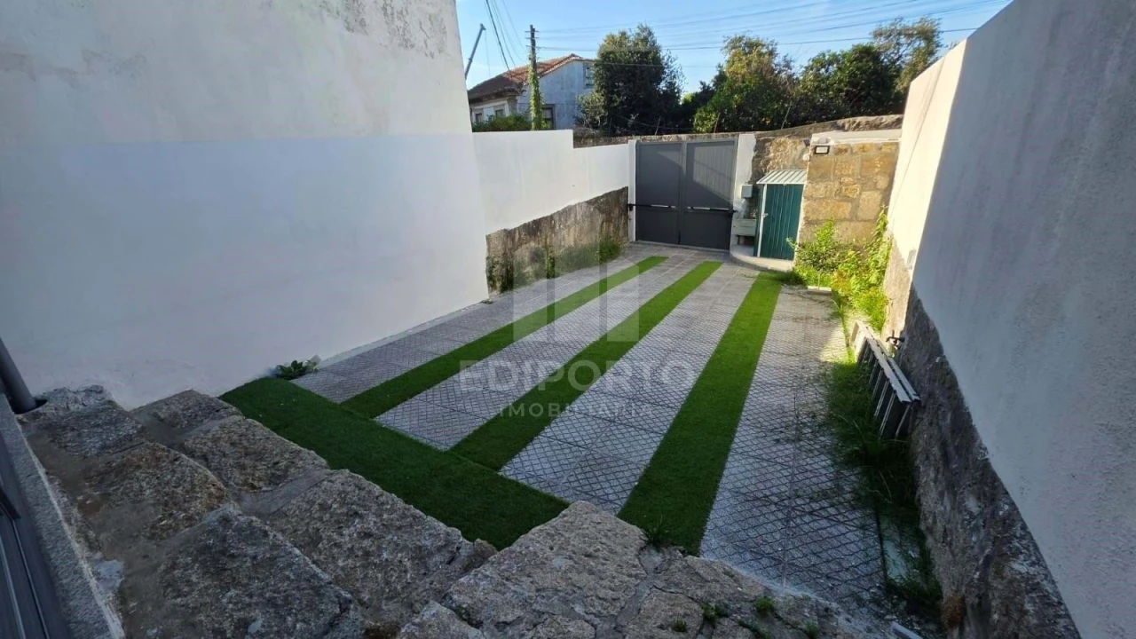 Moradia T3 para Arrendamento em Paranhos Foto 3