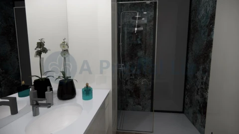 Moradia T3 para Venda em Oliveira do Douro