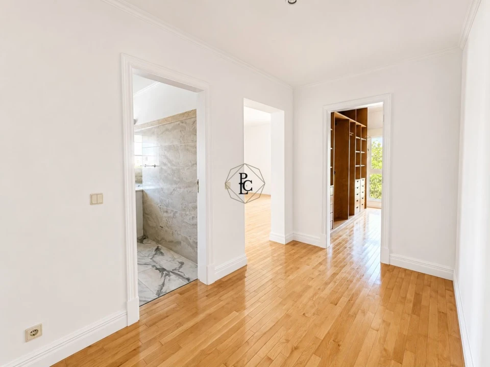 Apartamento T4 para Venda em Cascais e Estoril Foto 35