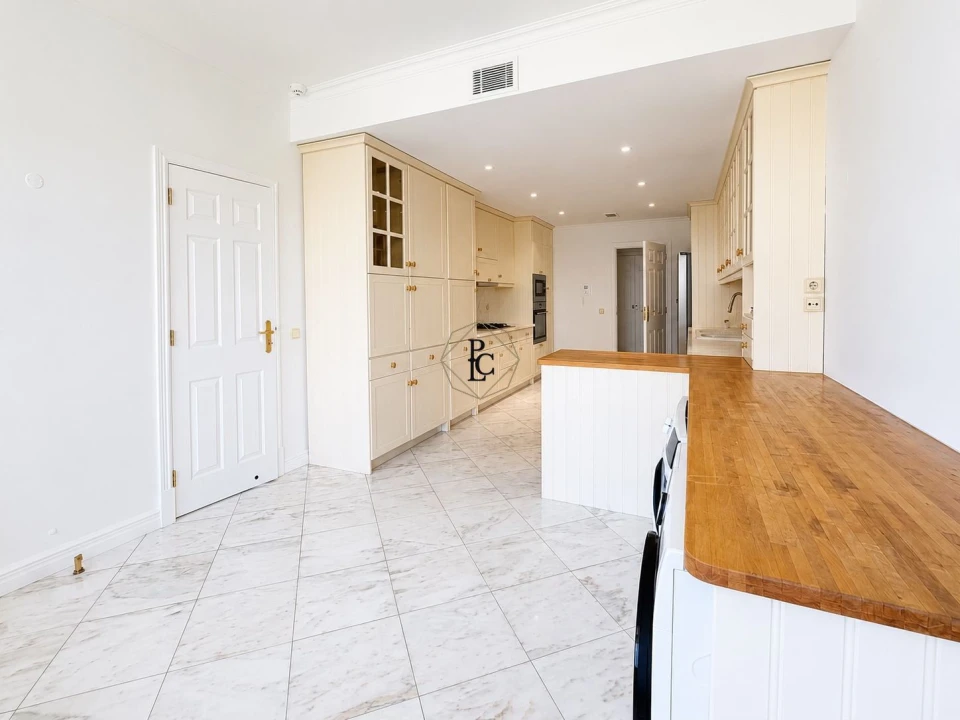 Apartamento T4 para Venda em Cascais e Estoril Foto 23