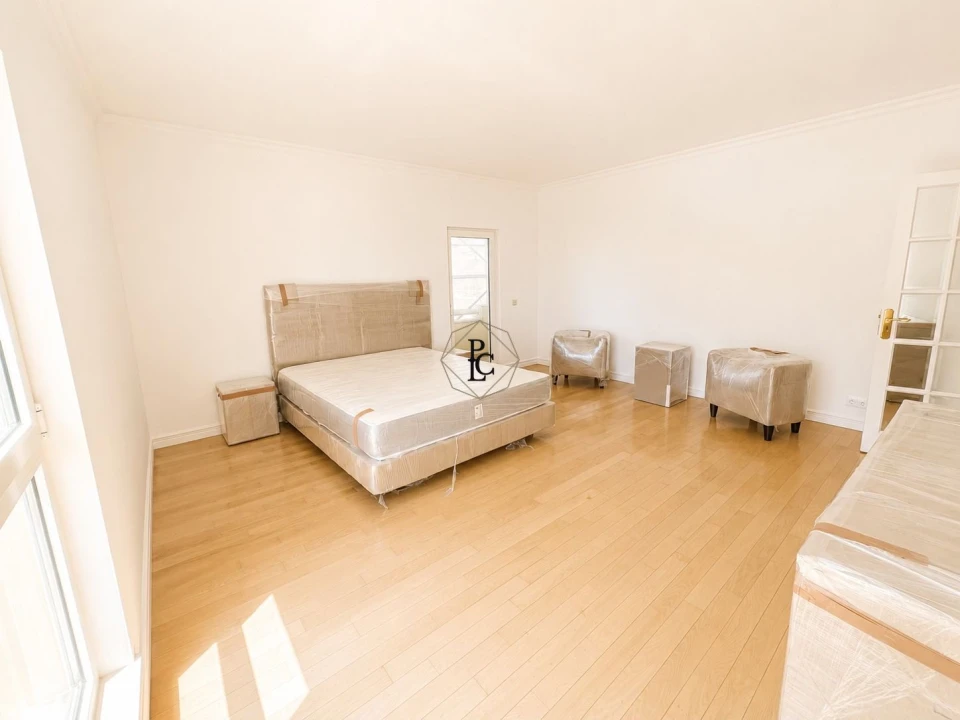 Apartamento T4 para Venda em Cascais e Estoril Foto 18