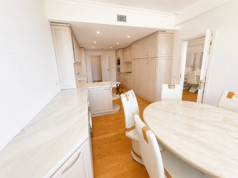 Apartamento T4 para Venda em Cascais e Estoril Foto 4