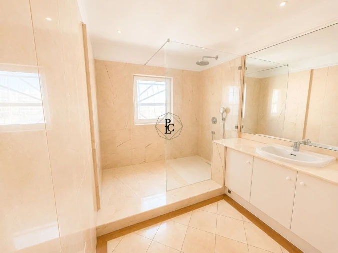 Apartamento T4 para Venda em Cascais e Estoril Foto 19