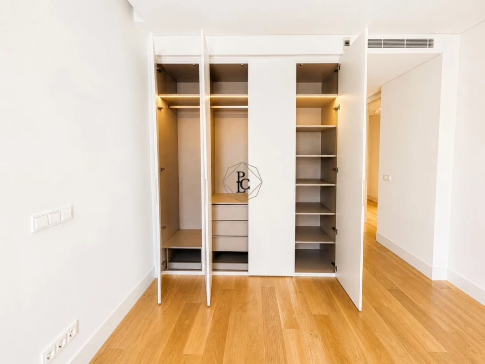 Apartamento T4 para Venda em Cascais e Estoril Foto 28