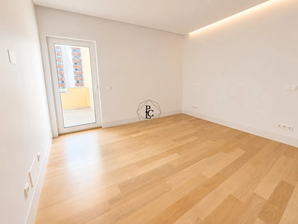 Apartamento T4 para Venda em Cascais e Estoril Foto 30