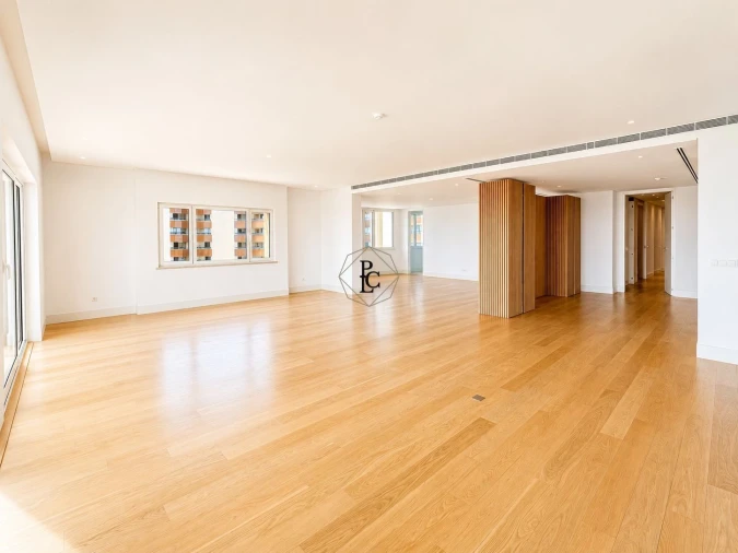 Apartamento T4 para Venda em Cascais e Estoril Foto 10