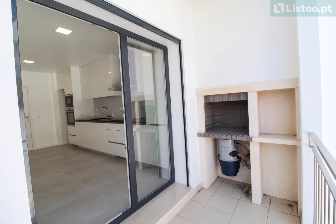 Apartamento T3 para Venda em Tavarede Foto 5