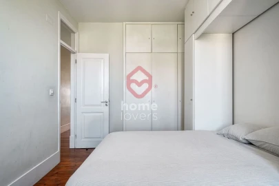 Apartamento T1 para Venda em Penha de França