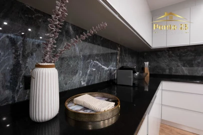 Apartamento T4 para Venda em Machico