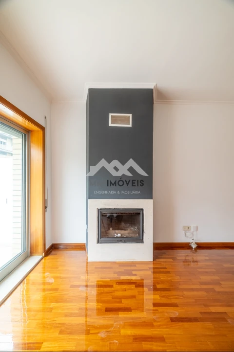 Apartamento T2 para Venda em Castêlo da Maia