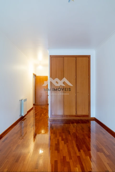 Apartamento T2 para Venda em Castêlo da Maia