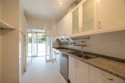 Apartamento T2 para Venda em Castêlo da Maia