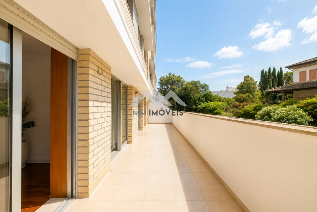 Apartamento T2 para Venda em Castêlo da Maia Foto 2