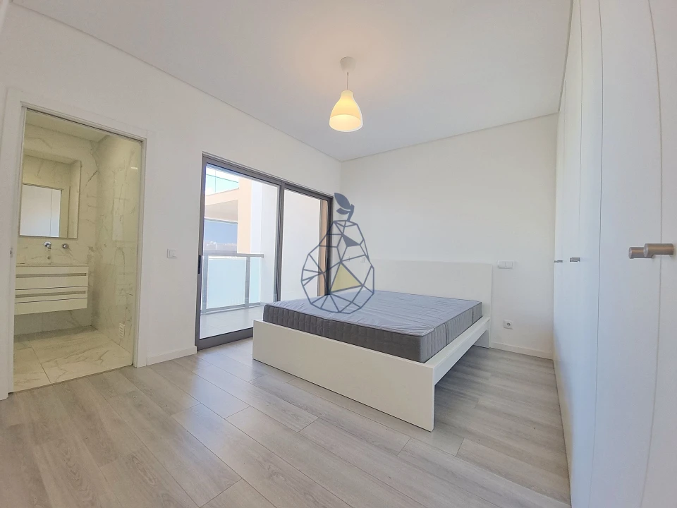 Apartamento T3 para Arrendamento em Portimão Foto 16
