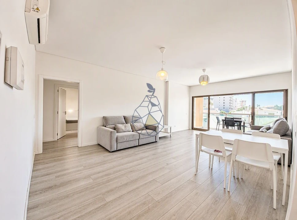 Apartamento T3 para Arrendamento em Portimão Foto 1