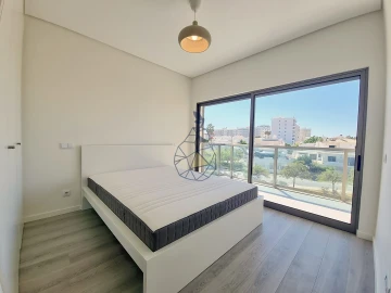 Apartamento T3 para Arrendamento em Portimão