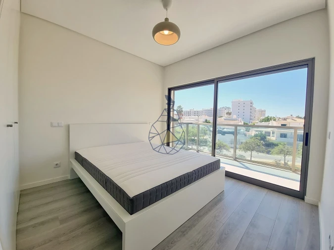 Apartamento T3 para Arrendamento em Portimão Foto 10