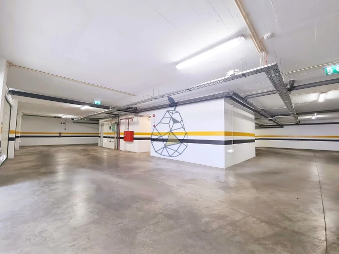 Apartamento T3 para Arrendamento em Portimão Foto 23