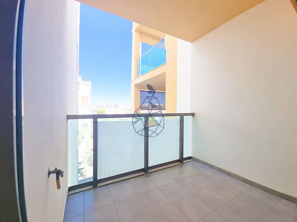 Apartamento T3 para Arrendamento em Portimão Foto 18