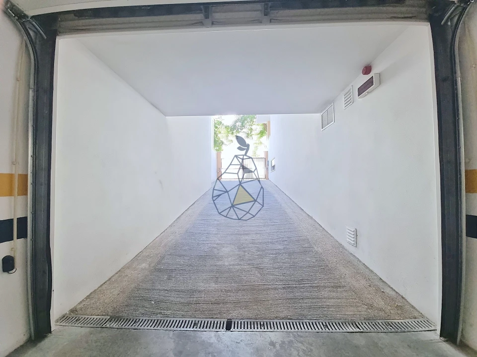 Apartamento T3 para Arrendamento em Portimão Foto 24