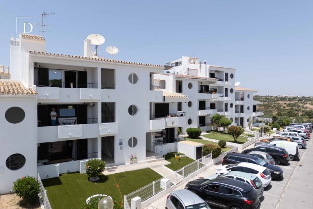Apartamento T2 para Venda em Albufeira e Olhos de Água Foto 1