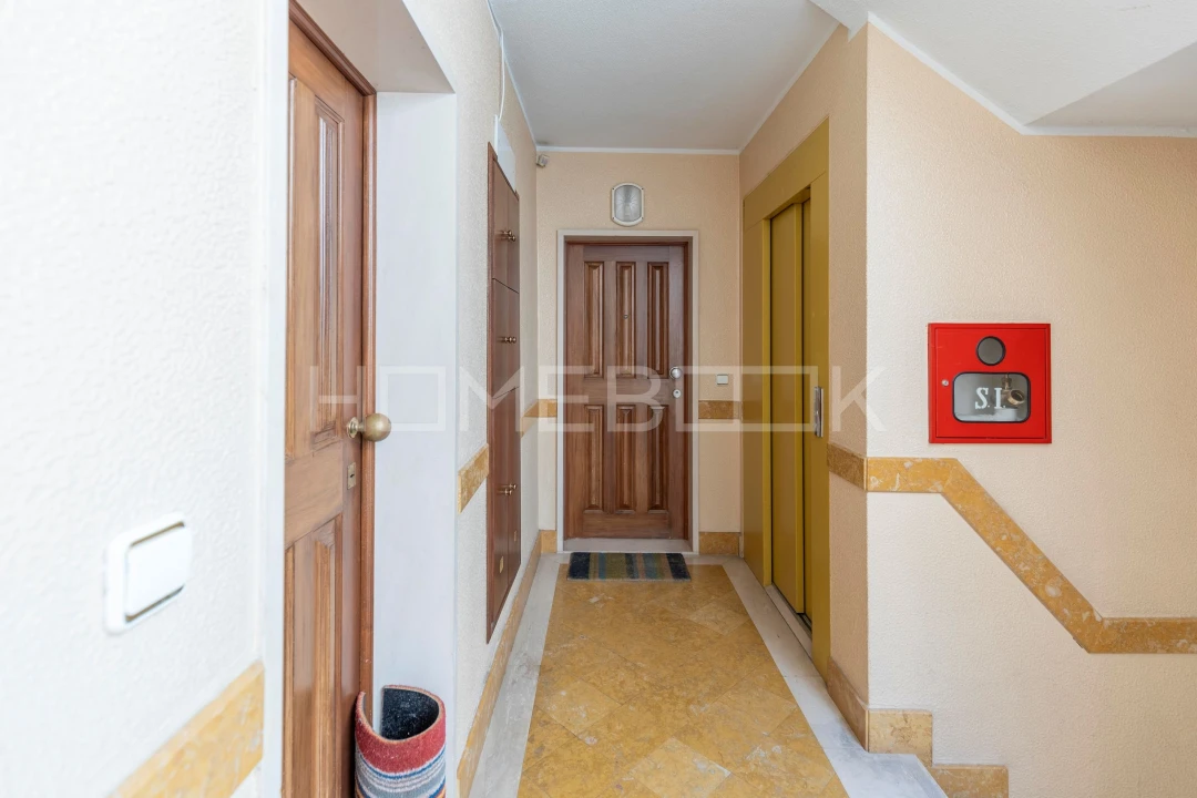 Apartamento T1 para Arrendamento em Agualva e Mira-Sintra Foto 18