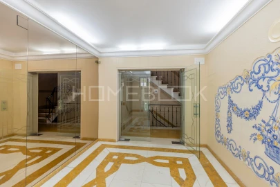 Apartamento T1 para Arrendamento em Agualva e Mira-Sintra
