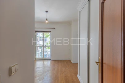 Apartamento T1 para Arrendamento em Agualva e Mira-Sintra
