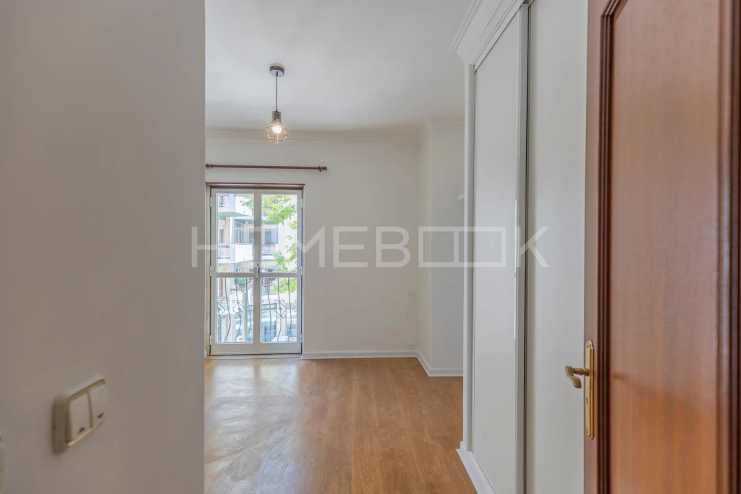 Apartamento T1 para Arrendamento em Agualva e Mira-Sintra Foto 13