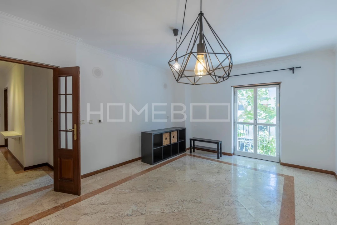 Apartamento T1 para Arrendamento em Agualva e Mira-Sintra Foto 6