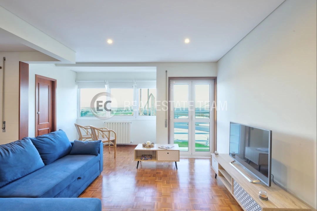 Apartamento T4 para Arrendamento em Glória e Vera Cruz Foto 1