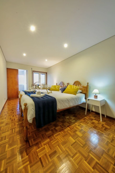 Apartamento T4 para Arrendamento em Glória e Vera Cruz