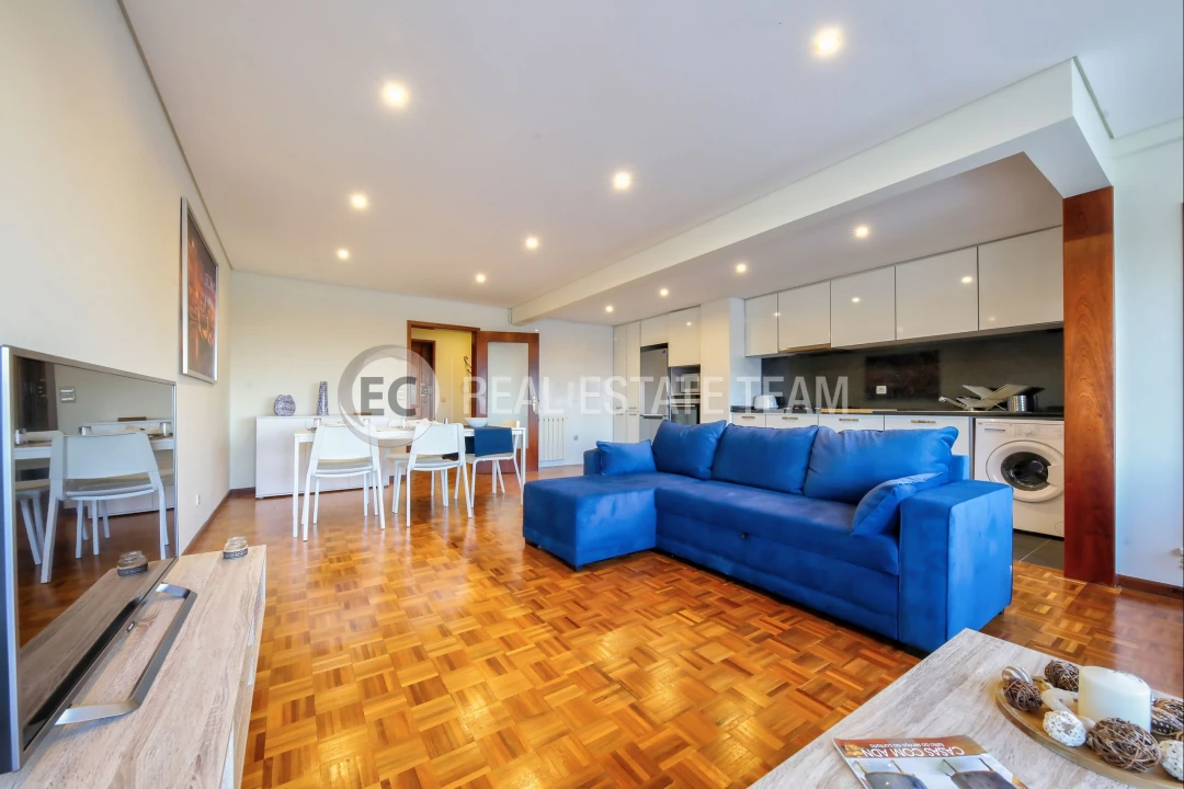 Apartamento T4 para Arrendamento em Glória e Vera Cruz Foto 4