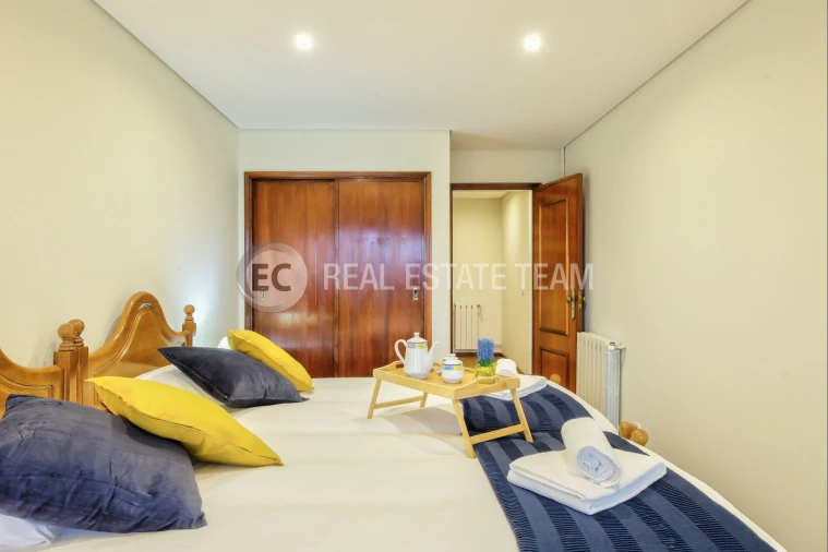 Apartamento T4 para Arrendamento em Glória e Vera Cruz Foto 15