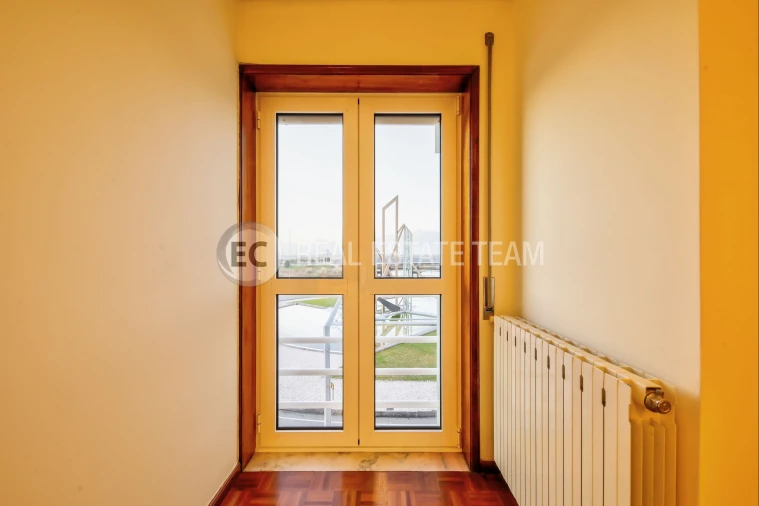Apartamento T4 para Arrendamento em Glória e Vera Cruz Foto 17