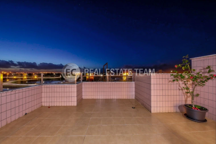 Apartamento T4 para Arrendamento em Glória e Vera Cruz Foto 35