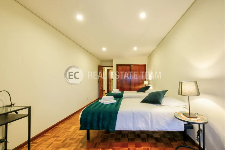Apartamento T4 para Arrendamento em Glória e Vera Cruz Foto 18