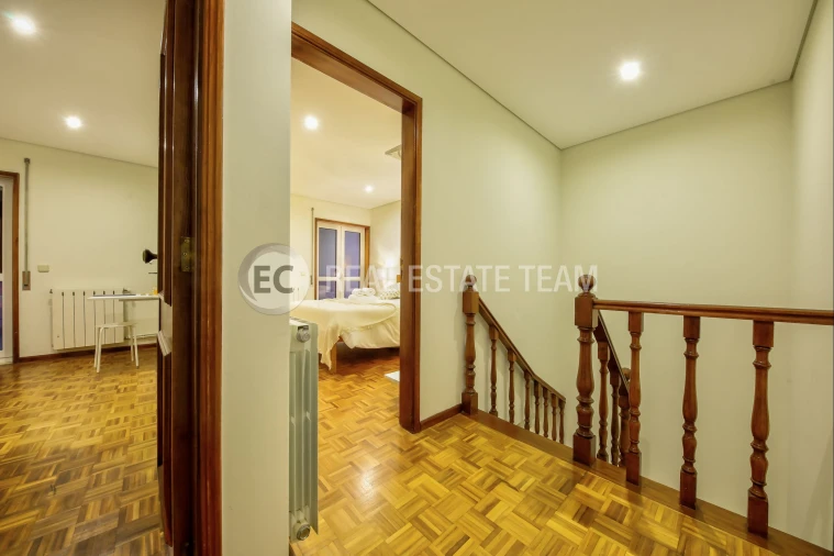 Apartamento T4 para Arrendamento em Glória e Vera Cruz Foto 41