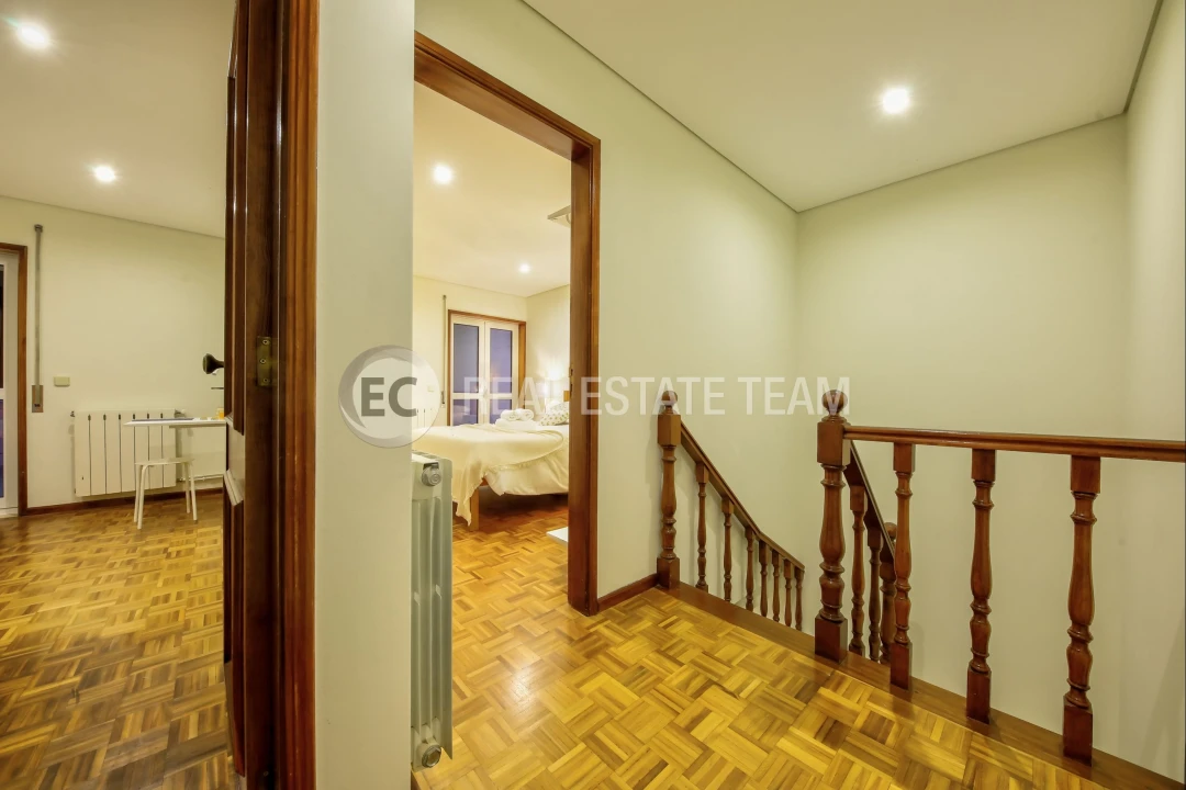 Apartamento T4 para Arrendamento em Glória e Vera Cruz Foto 41
