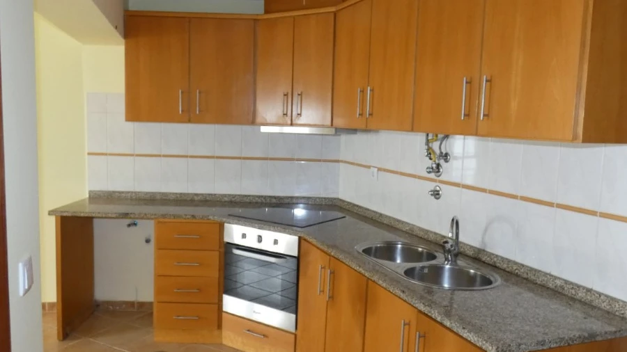 Apartamento T2 para Venda em Fundão, Valverde, Donas, A. Joanes, A. Nova Cabo