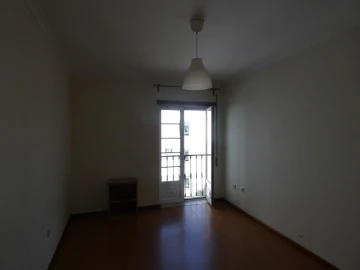 Apartamento T2 para Venda em Fundão, Valverde, Donas, A. Joanes, A. Nova Cabo