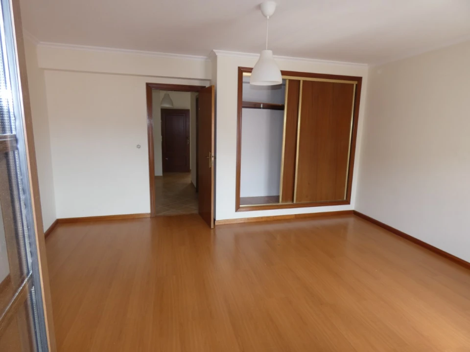 Apartamento T2 para Venda em Fundão, Valverde, Donas, A. Joanes, A. Nova Cabo Foto 4