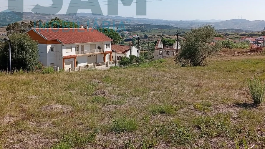 Terreno para Venda em Carvoeira e Carmões