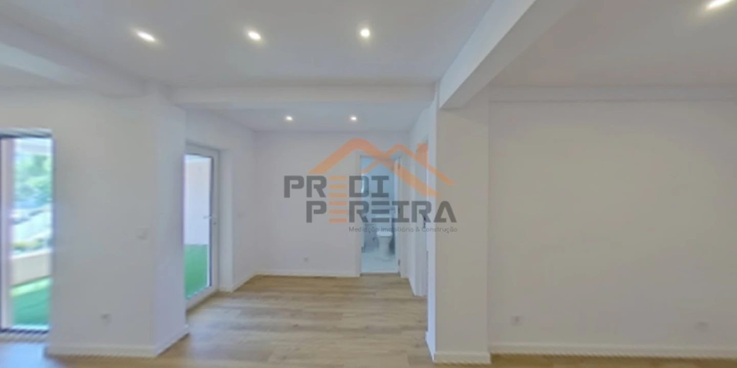 Apartamento T2 para Venda em Queluz e Belas Foto 10