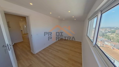 Apartamento T2 para Venda em Queluz e Belas