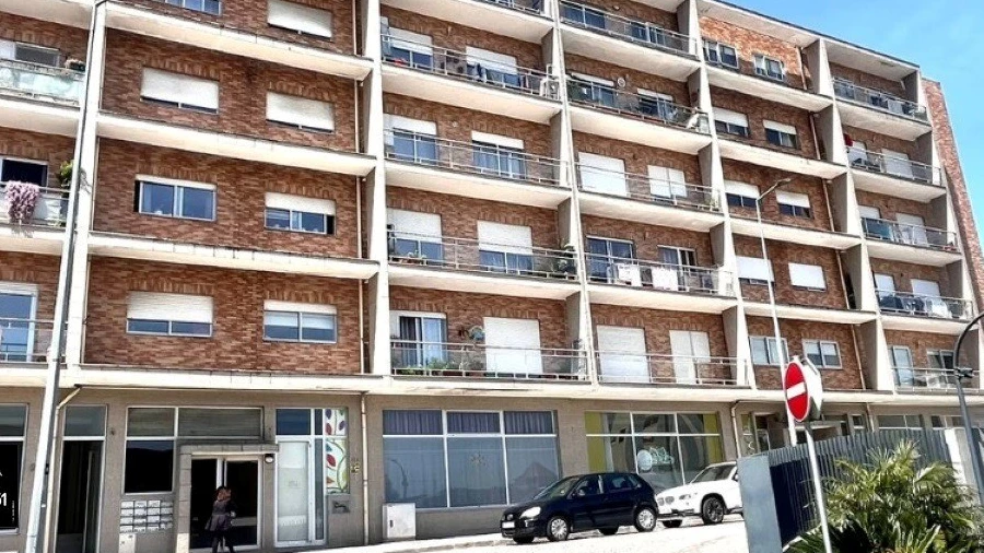 Loja para Venda em Bougado (São Martinho e Santiago)