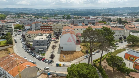 Apartamento T3 para Venda em Cristelos, Boim e Ordem