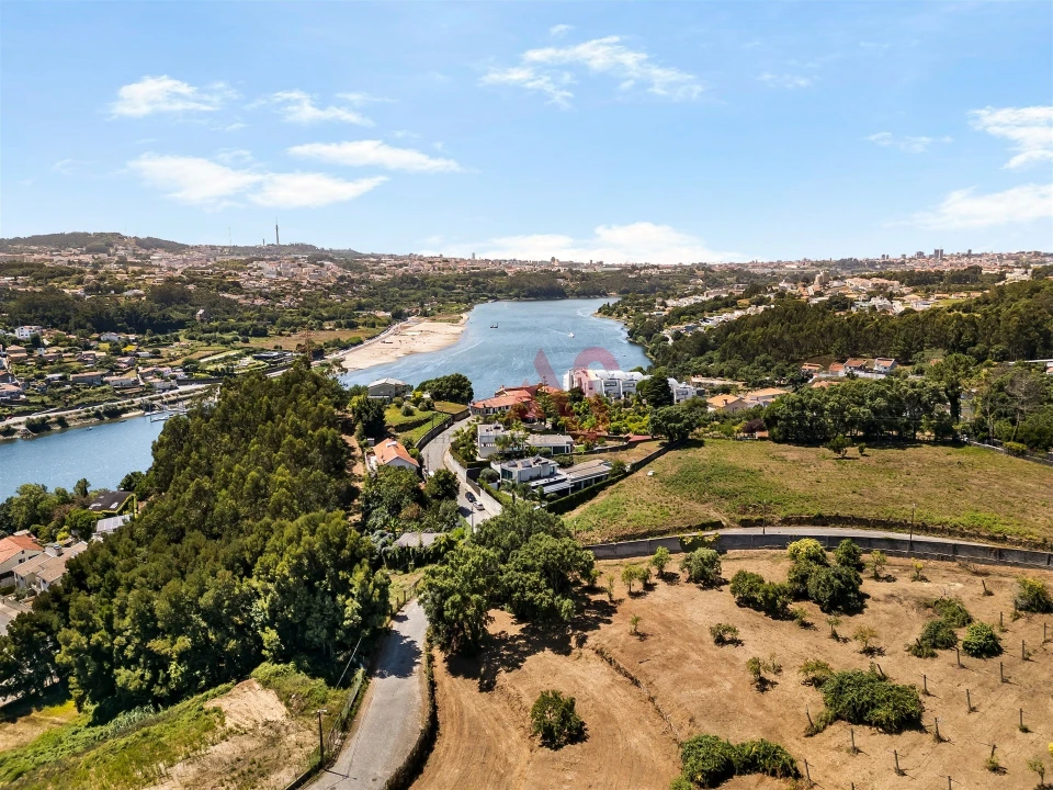 Quinta T5 para Venda em Gondomar (São Cosme), Valbom e Jovim Foto 7