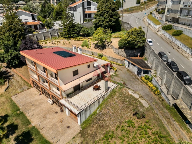 Quinta T5 para Venda em Gondomar (São Cosme), Valbom e Jovim Foto 9