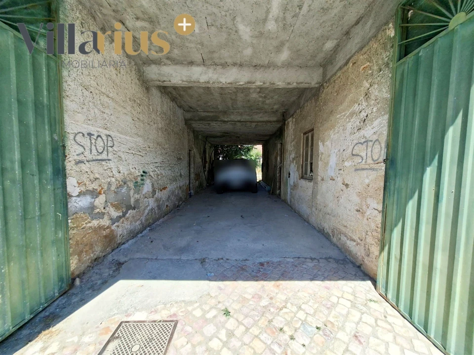 Moradia T0 para Venda em São João Baptista e Santa Maria dos Olivais Foto 4